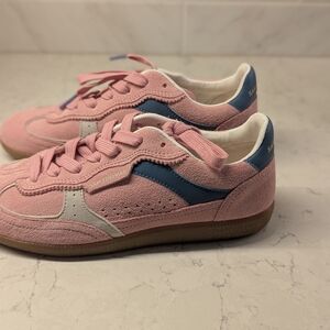 Sam Edelman Light Pink Sneakers.  NWOT.  Never Worn
